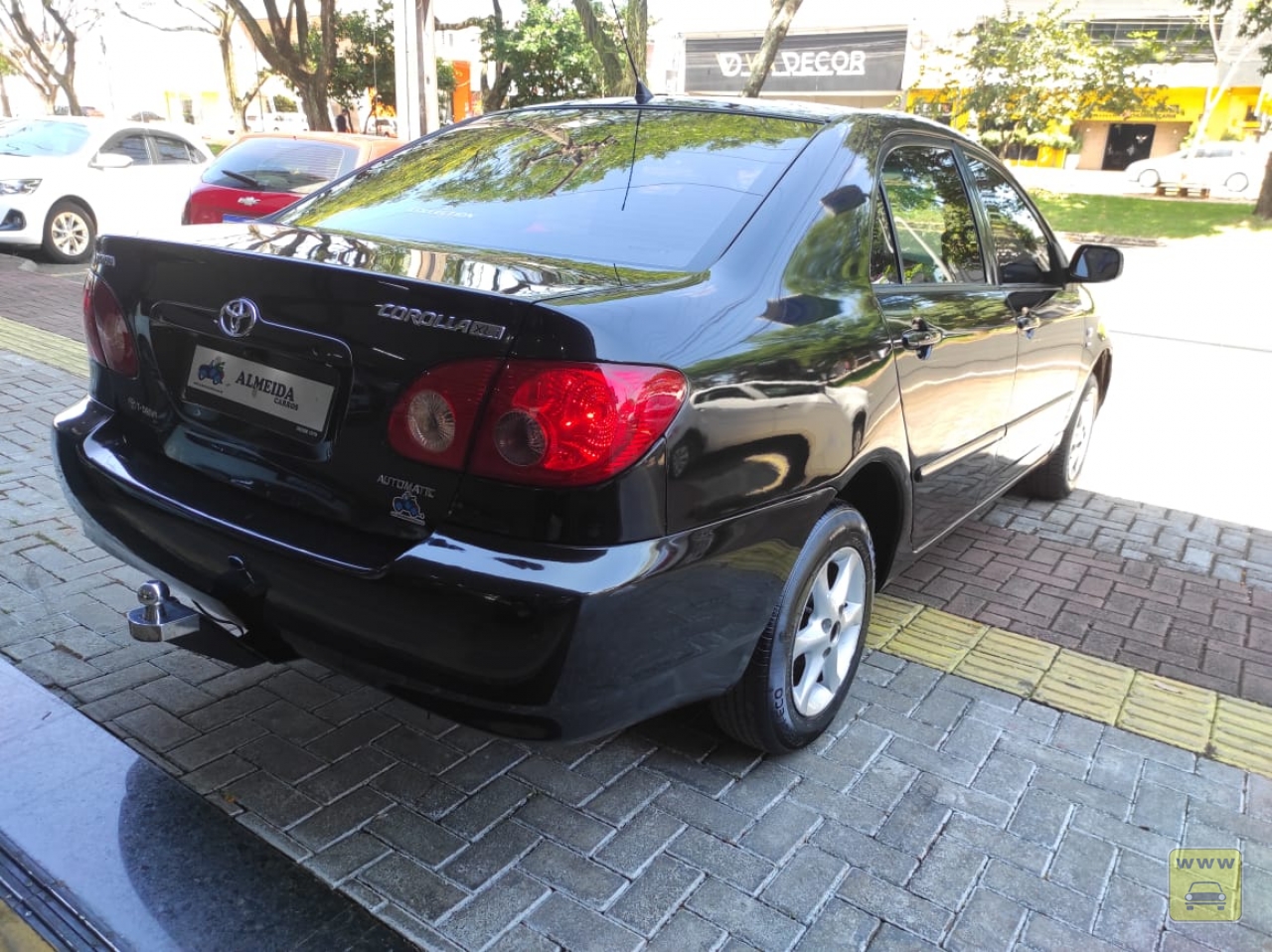 TOYOTA COROLLA XLI. Veículo ALMEIDA CARROS