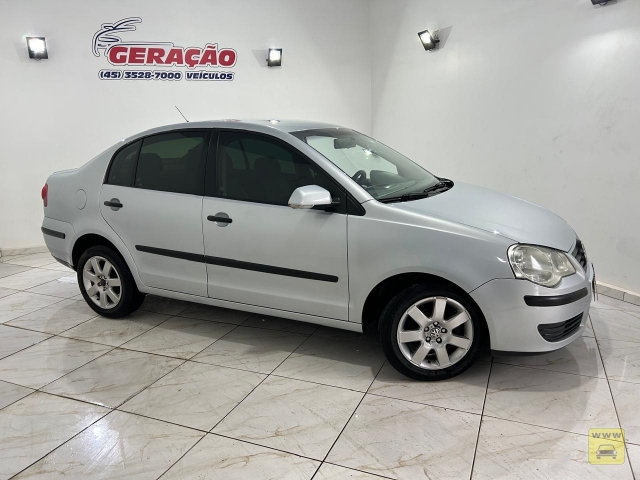 VOLKSWAGEN POLO SEDAN 1.6 COMPLETO 10/10 | GERAÇÃO VEÍCULOS - FOZ | Portal OBusca