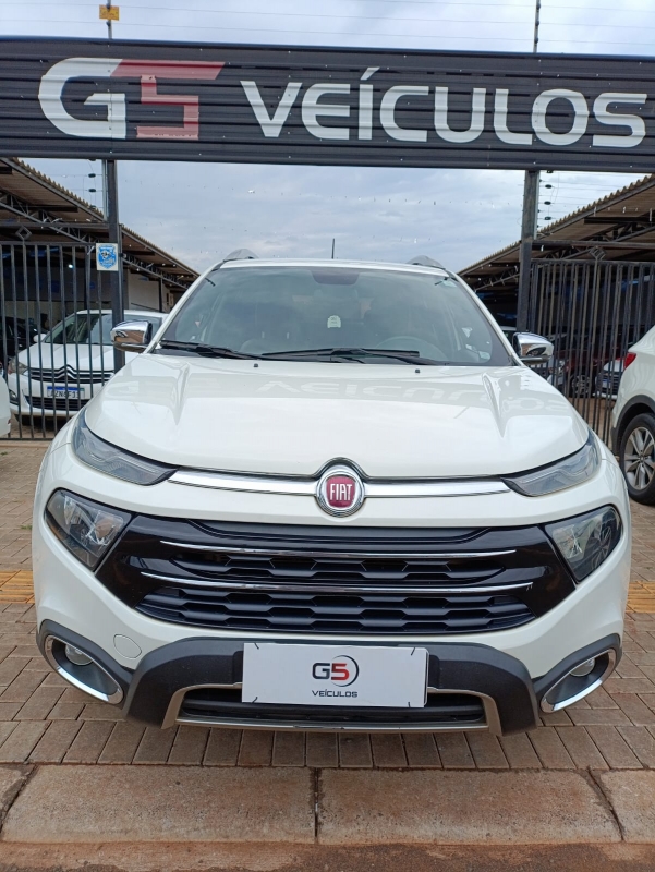 FIAT TORO RANCH AT9 D4 G5 Veículos