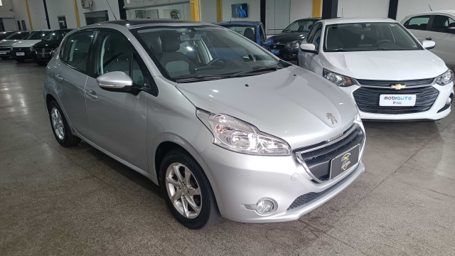 PEUGEOT 208 ALLURE 1.5 MEC 13/14 | R & F MOTORS | Portal OBusca