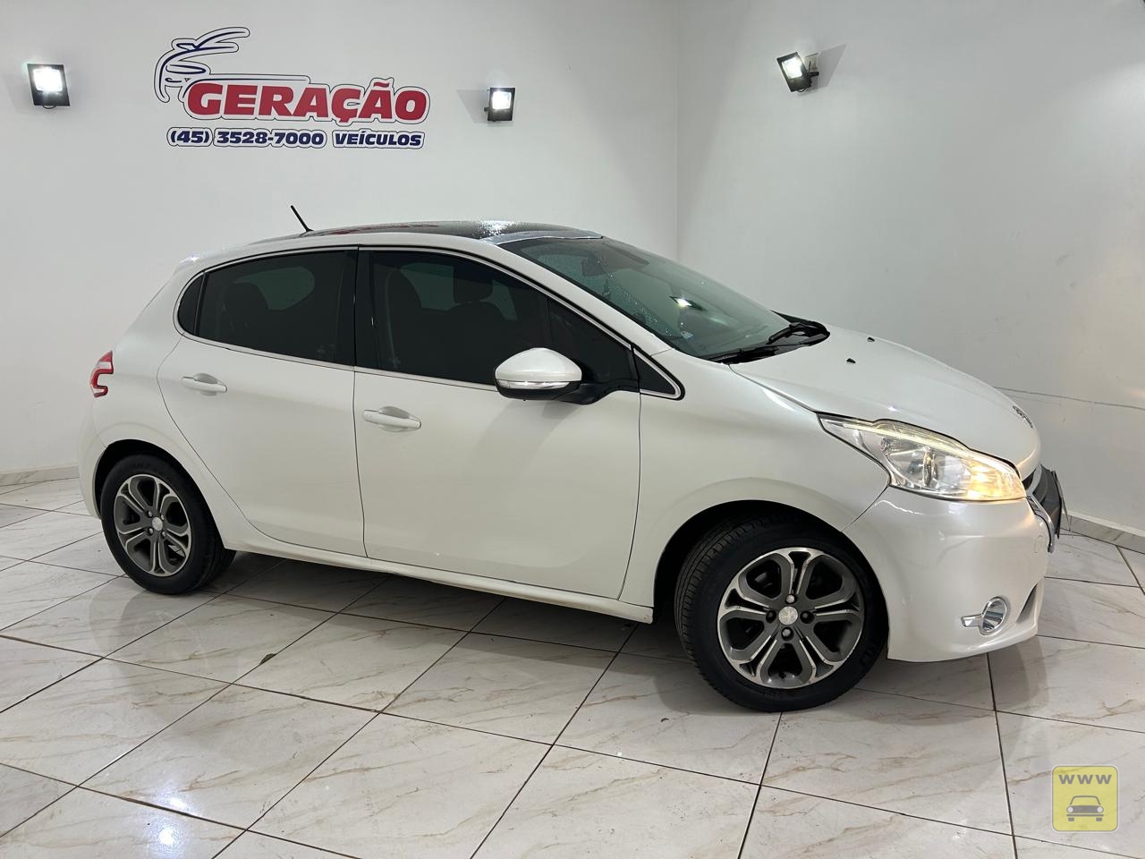 PEUGEOT 208 GRIFFE AUT. Veículo GERAÇÃO VEÍCULOS - FOZ