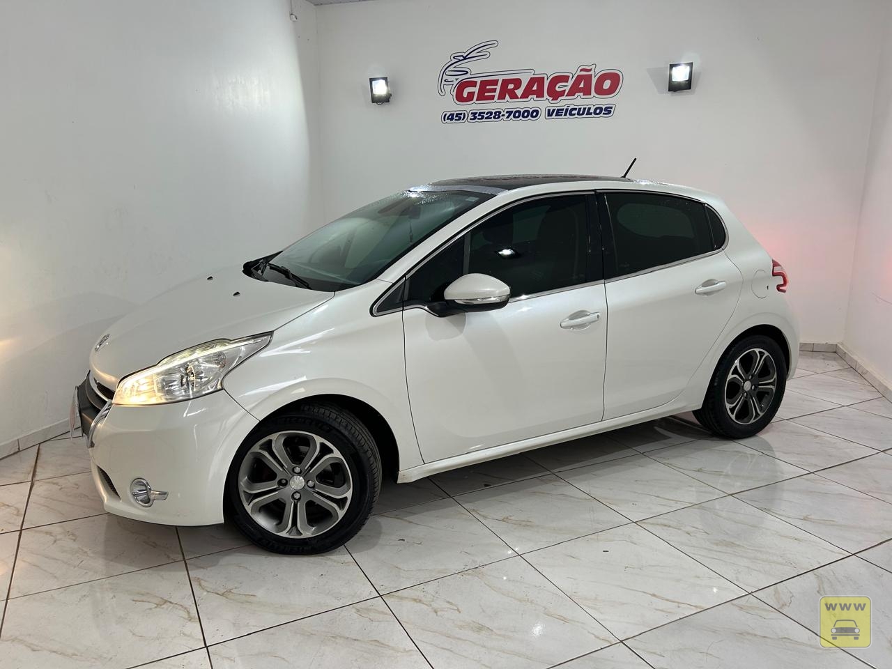 PEUGEOT 208 GRIFFE AUT. Veículo GERAÇÃO VEÍCULOS - FOZ