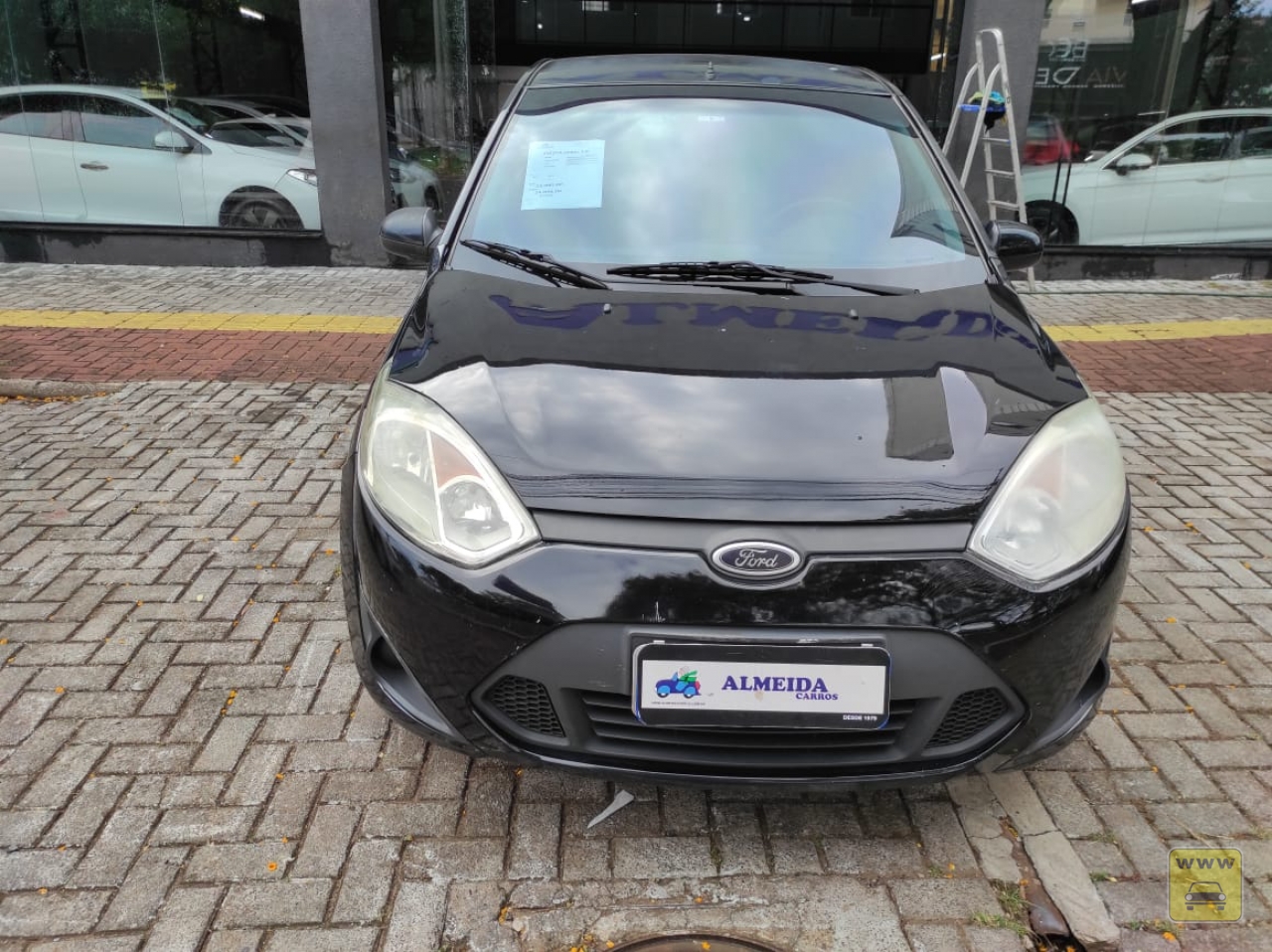 FORD FIESTA sedan 1.6. Veículo ALMEIDA CARROS