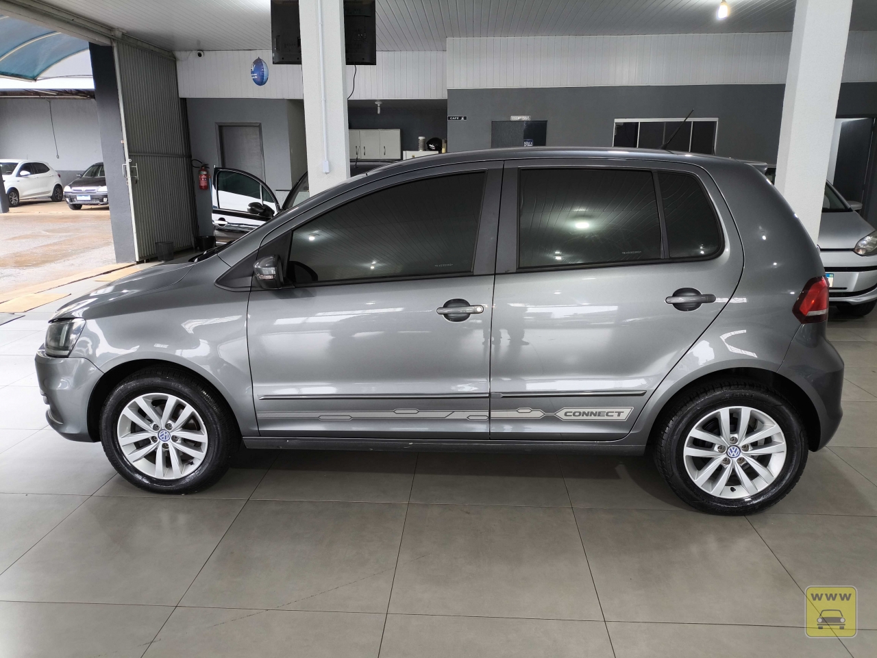 VOLKSWAGEN FOX CONNECT 1.6 I MOTION