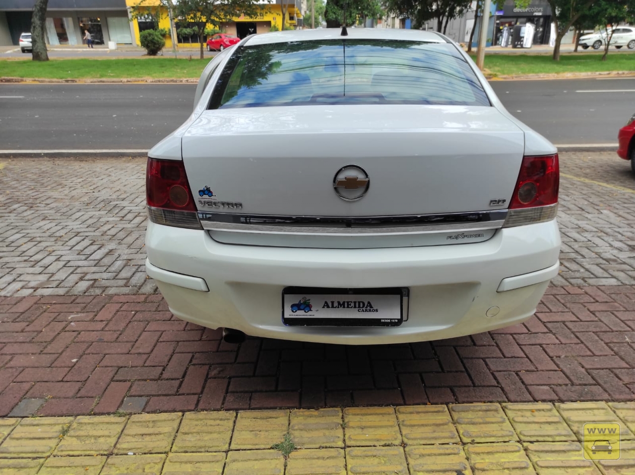 CHEVROLET VECTRA ELEGANCE. Veículo ALMEIDA CARROS