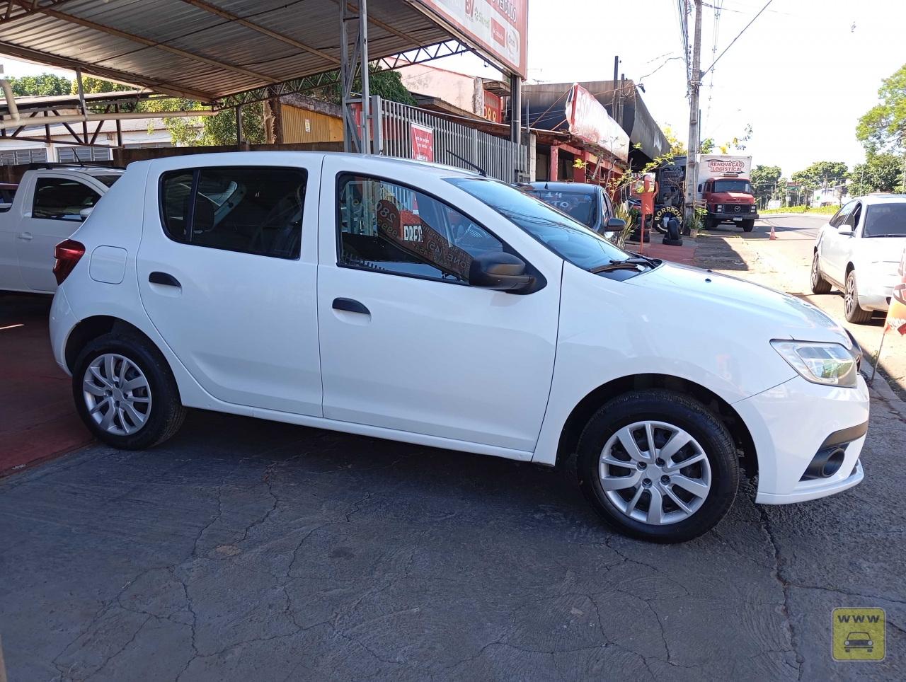 RENAULT SANDERO LIFE 1.0 MT