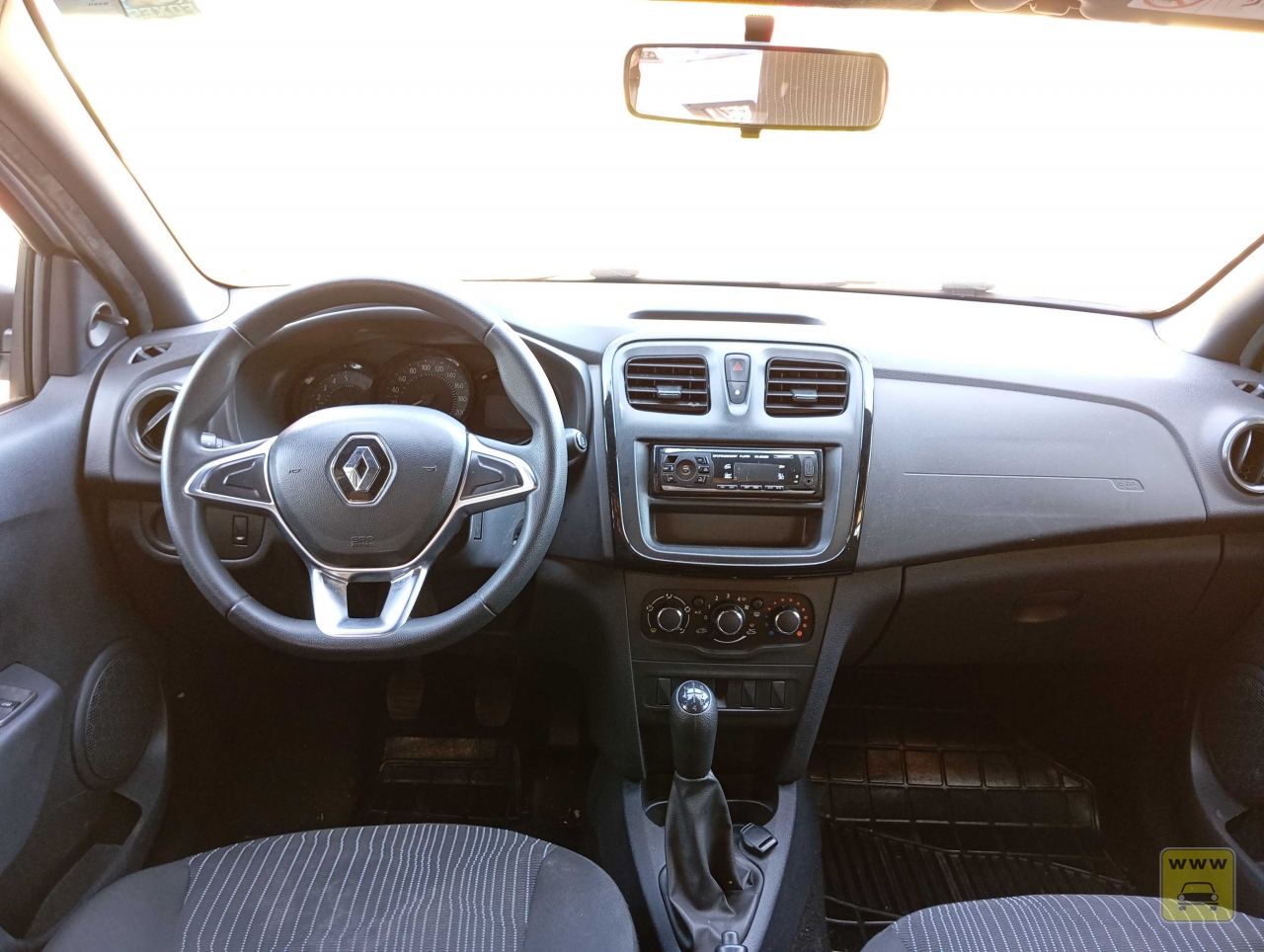 RENAULT SANDERO LIFE 1.0 MT