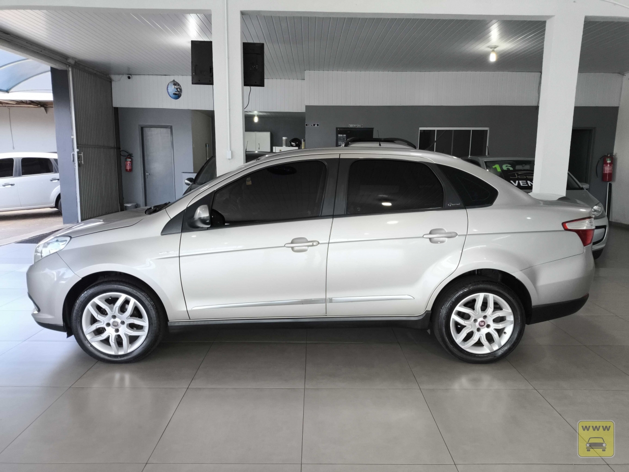 FIAT Grand Siena ESSENCE 1.6 AUTOMATI