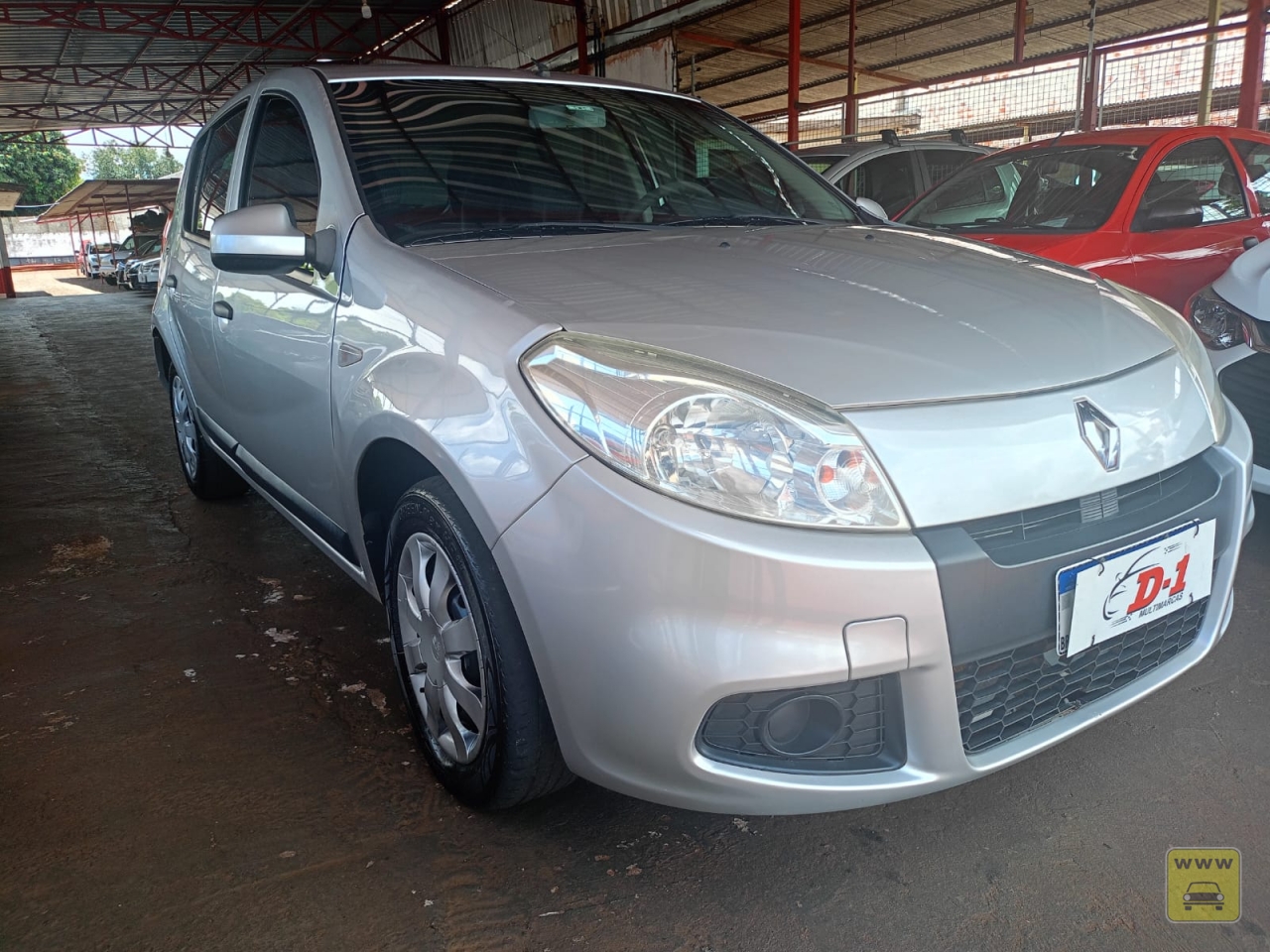 RENAULT SANDERO EXP 1.6. Veículo D1 Multimarcas