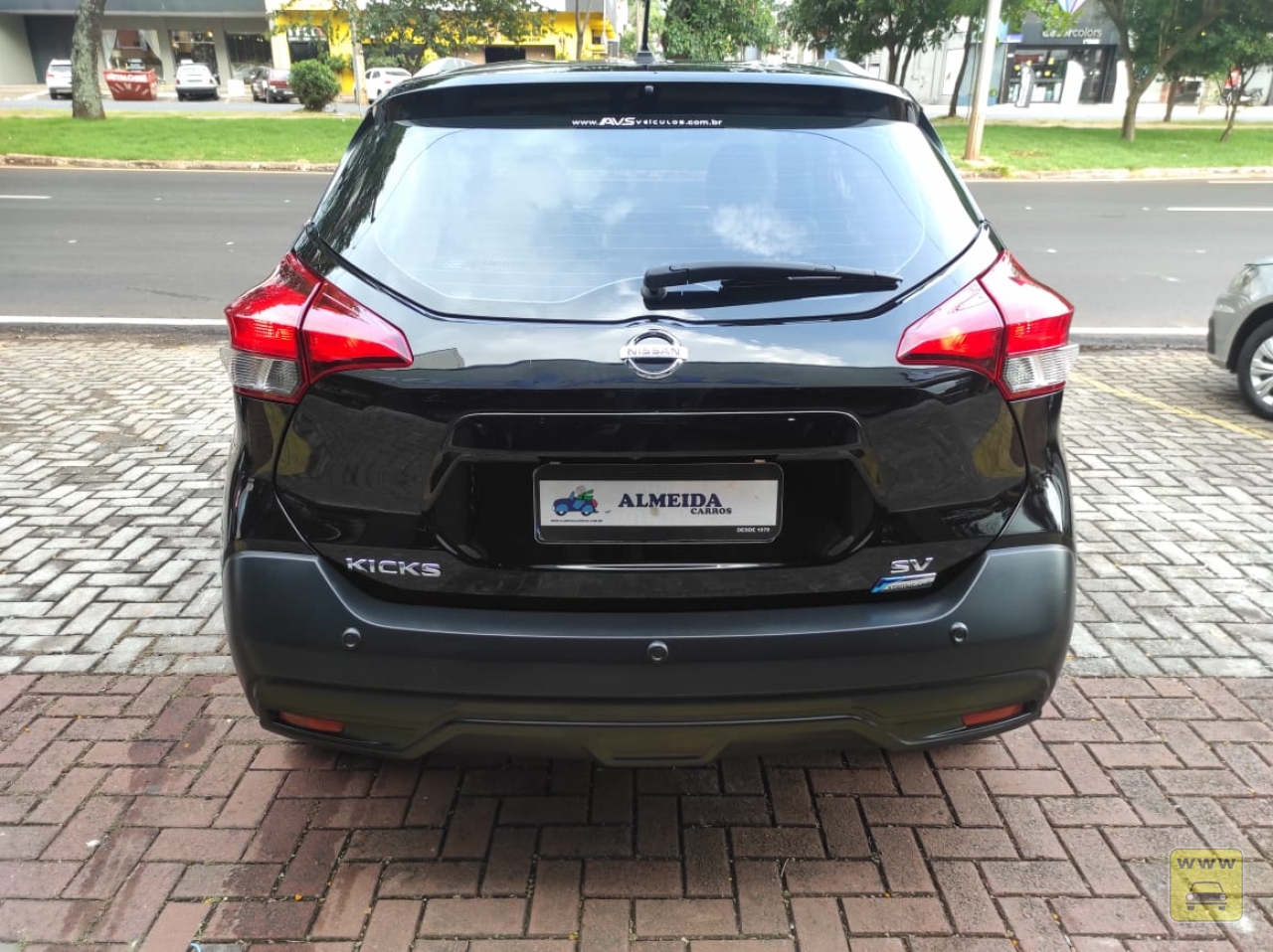 NISSAN KICKS SC CVT 3. Veículo ALMEIDA CARROS