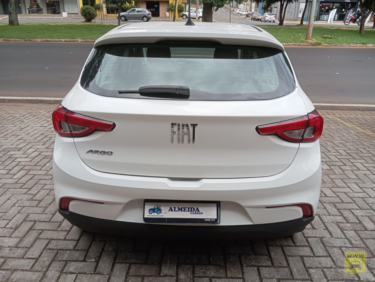 FIAT ARGO DRIVE 1.0. Veículo ALMEIDA CARROS