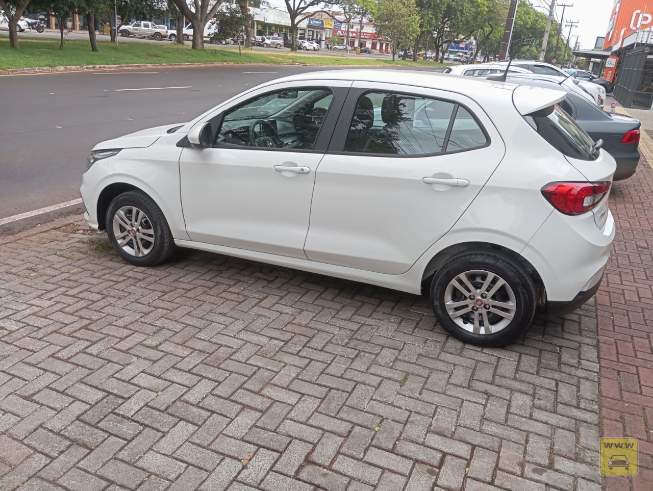 FIAT ARGO DRIVE 1.0. Veículo ALMEIDA CARROS