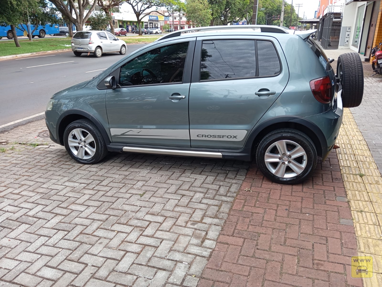 VOLKSWAGEN CROSSFOX GII. Veículo ALMEIDA CARROS