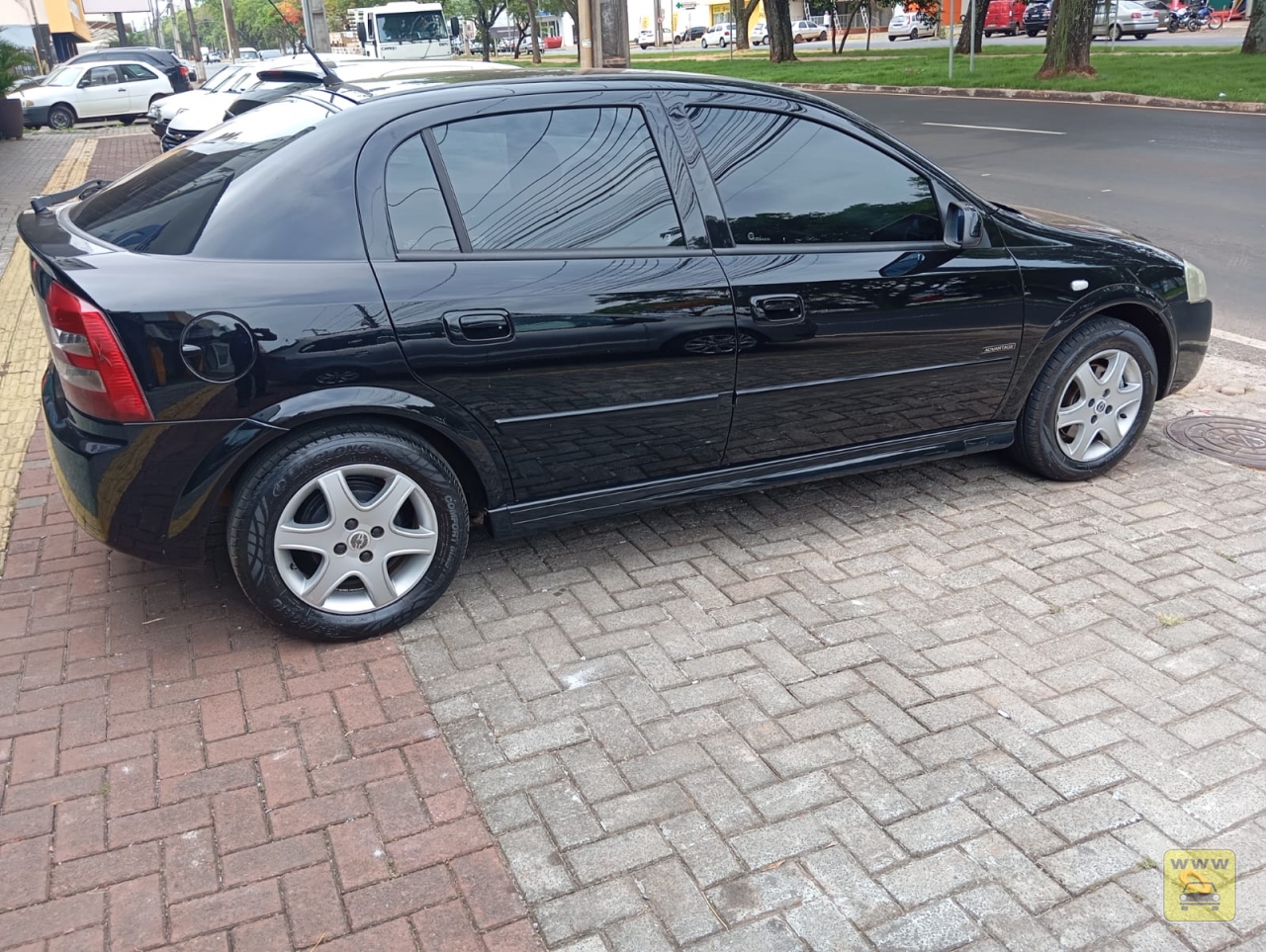 CHEVROLET ASTRA HB 4P ADVANTAGE. Veículo ALMEIDA CARROS