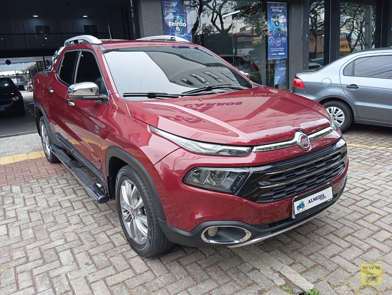 FIAT TORO VOLCANO AT D4. Veículo ALMEIDA CARROS