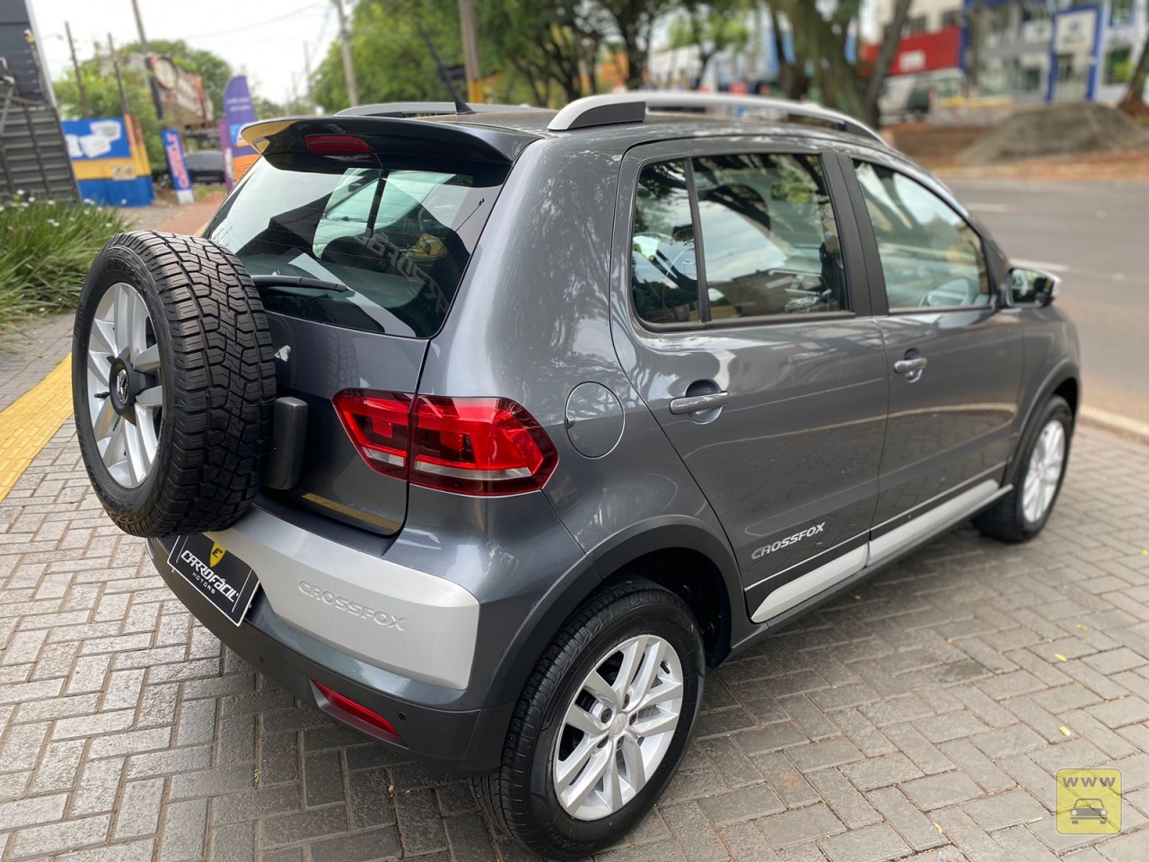 VOLKSWAGEN CROSSFOX