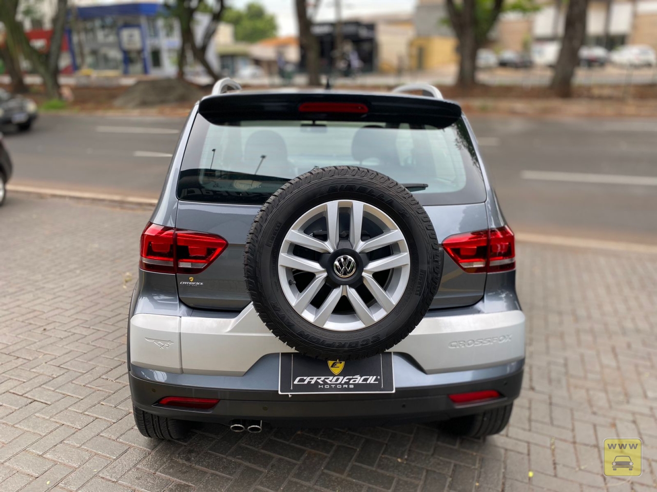 VOLKSWAGEN CROSSFOX