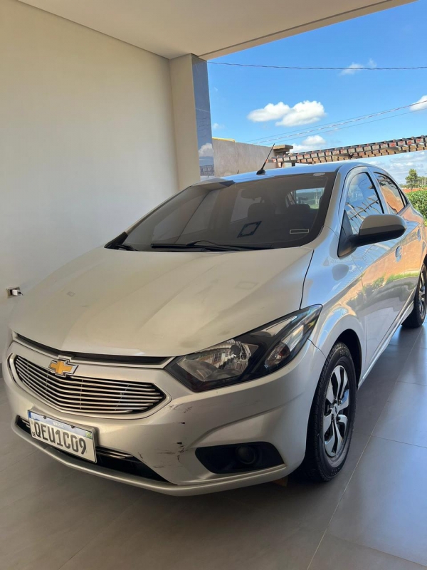 CHEVROLET ONIX 1.0 MT LT. Veículo ALMEIDA CARROS