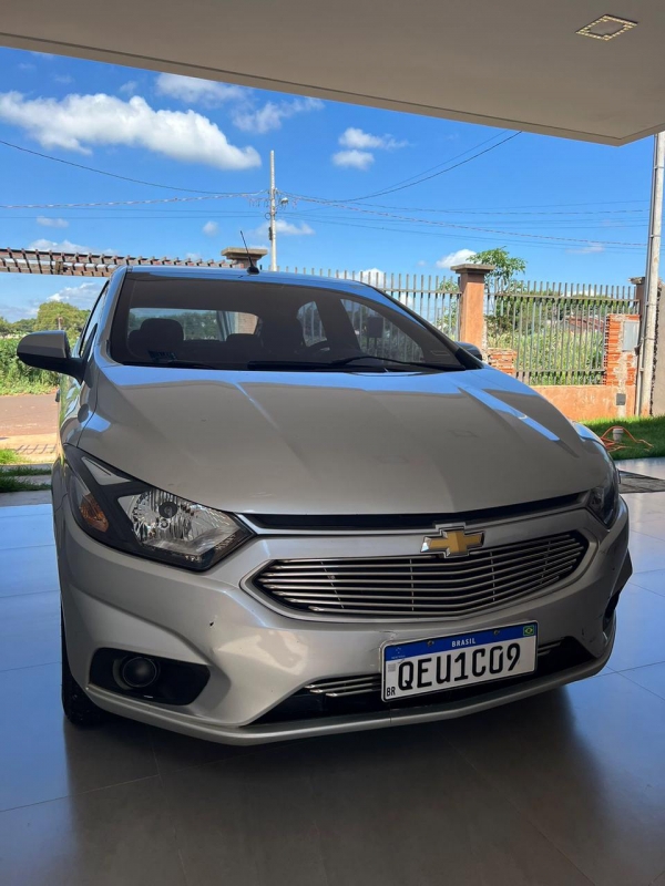 CHEVROLET ONIX 1.0 MT LT. Veículo ALMEIDA CARROS