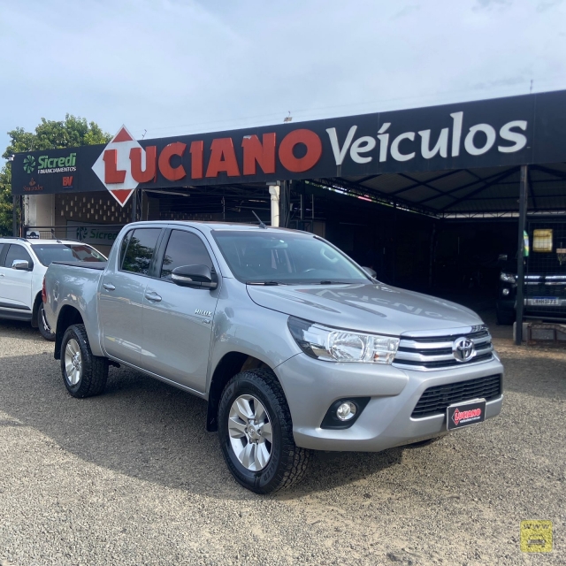 TOYOTA HILUX CD SR 16/17 | Luciano Veículos! | Portal OBusca