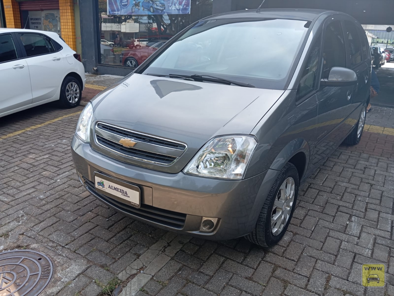 CHEVROLET MERIVA PREMIUM. Veículo ALMEIDA CARROS