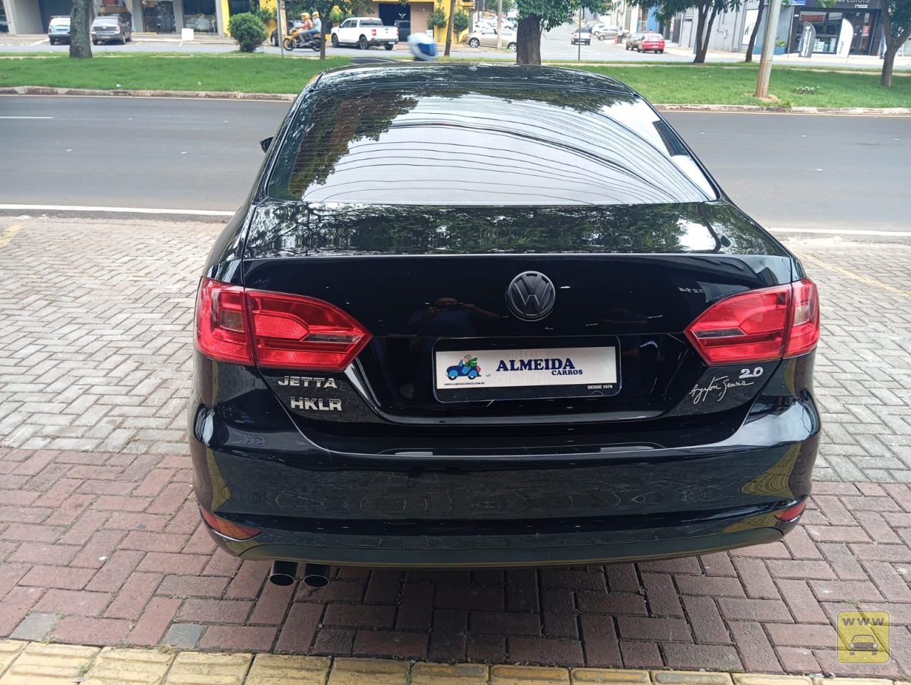 VOLKSWAGEN JETTA COMFORTLINE 2.0. Veículo ALMEIDA CARROS