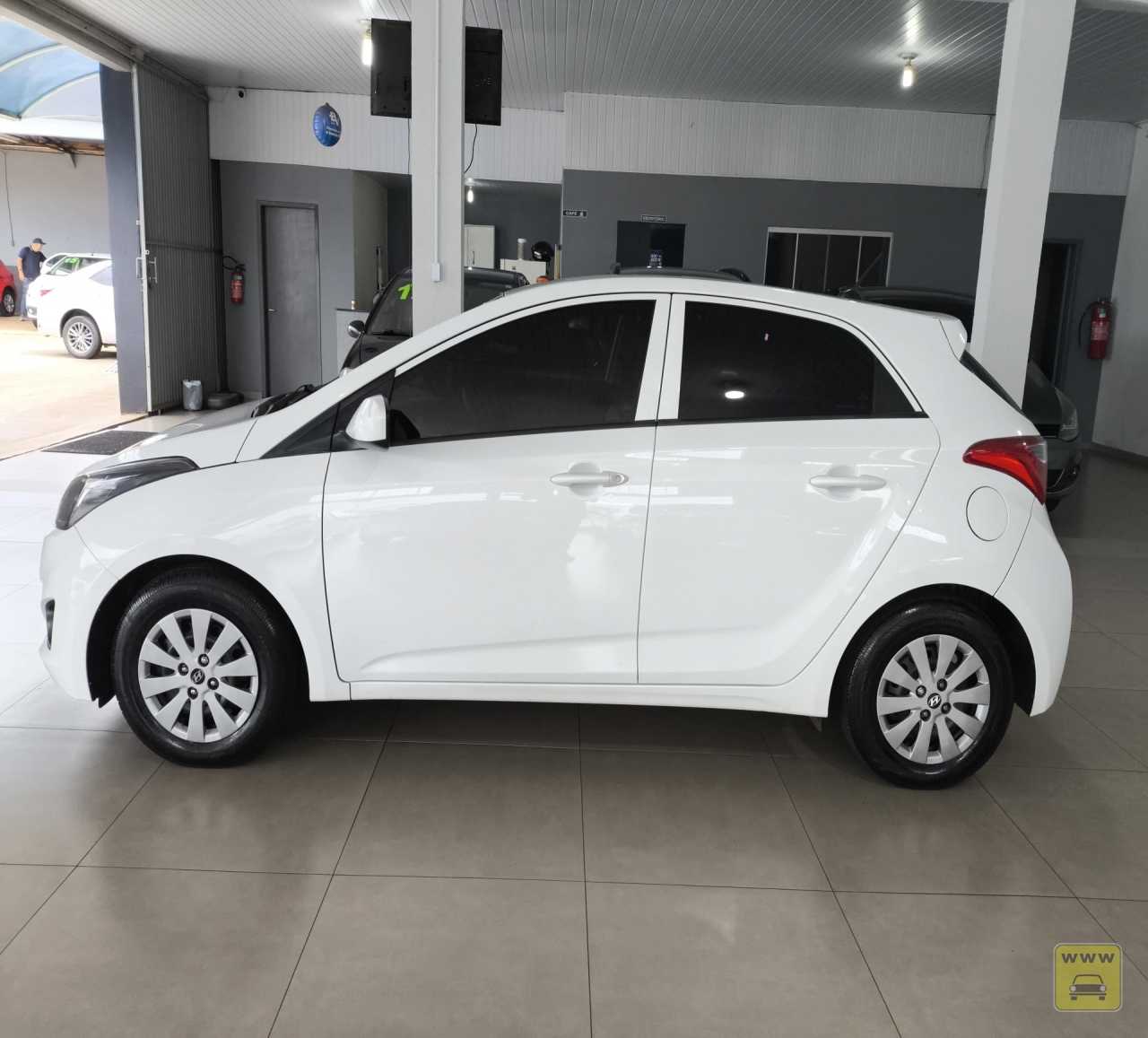 HYUNDAI HB20 1.6 COMFORT 16V FLEX 4P MANUAL