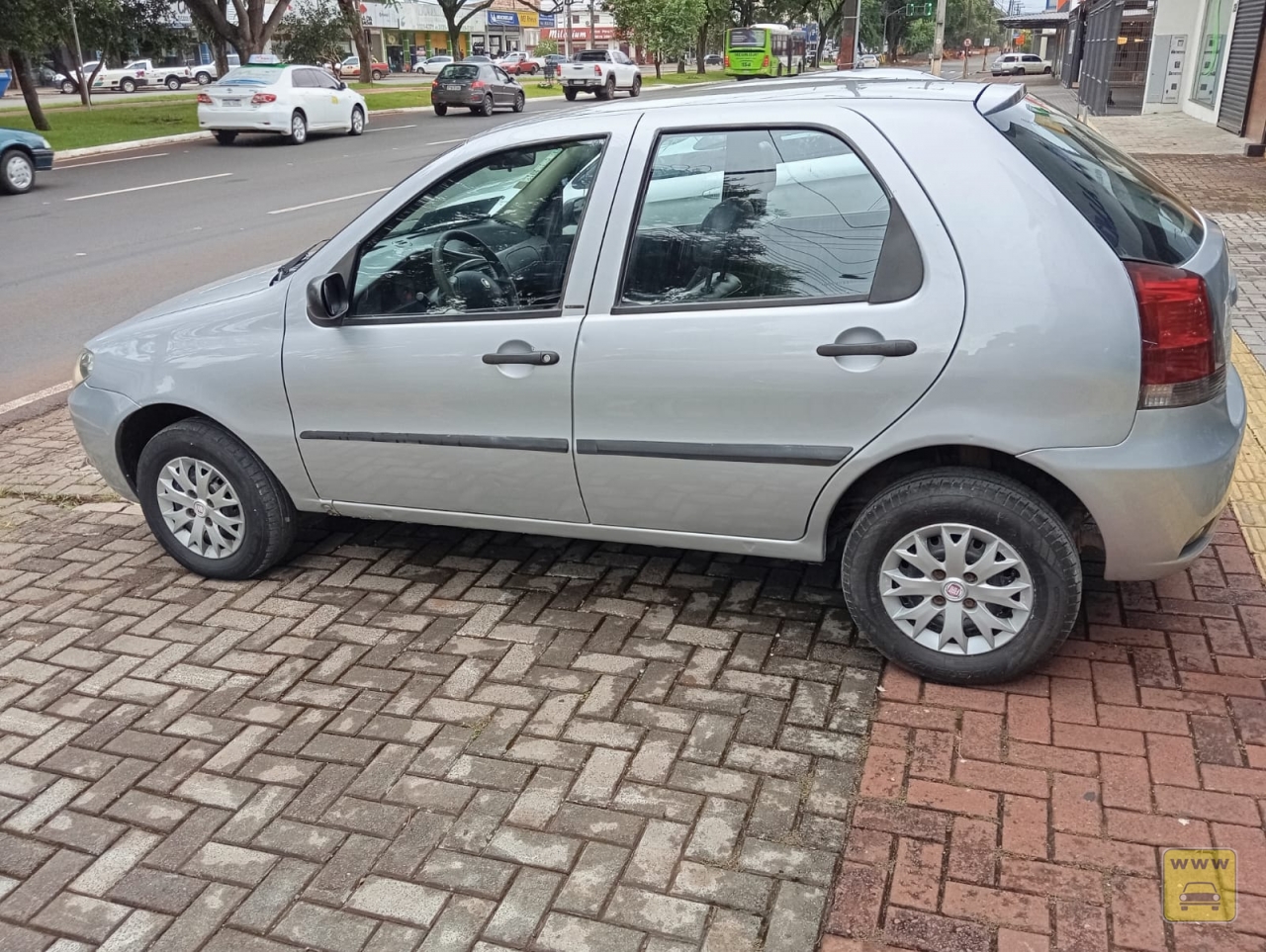 FIAT PALIO FIRE ECONOMY. Veículo ALMEIDA CARROS