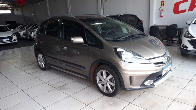 HONDA FIT TWIST 105 AUT 13/14 | Gp Car | Portal OBusca