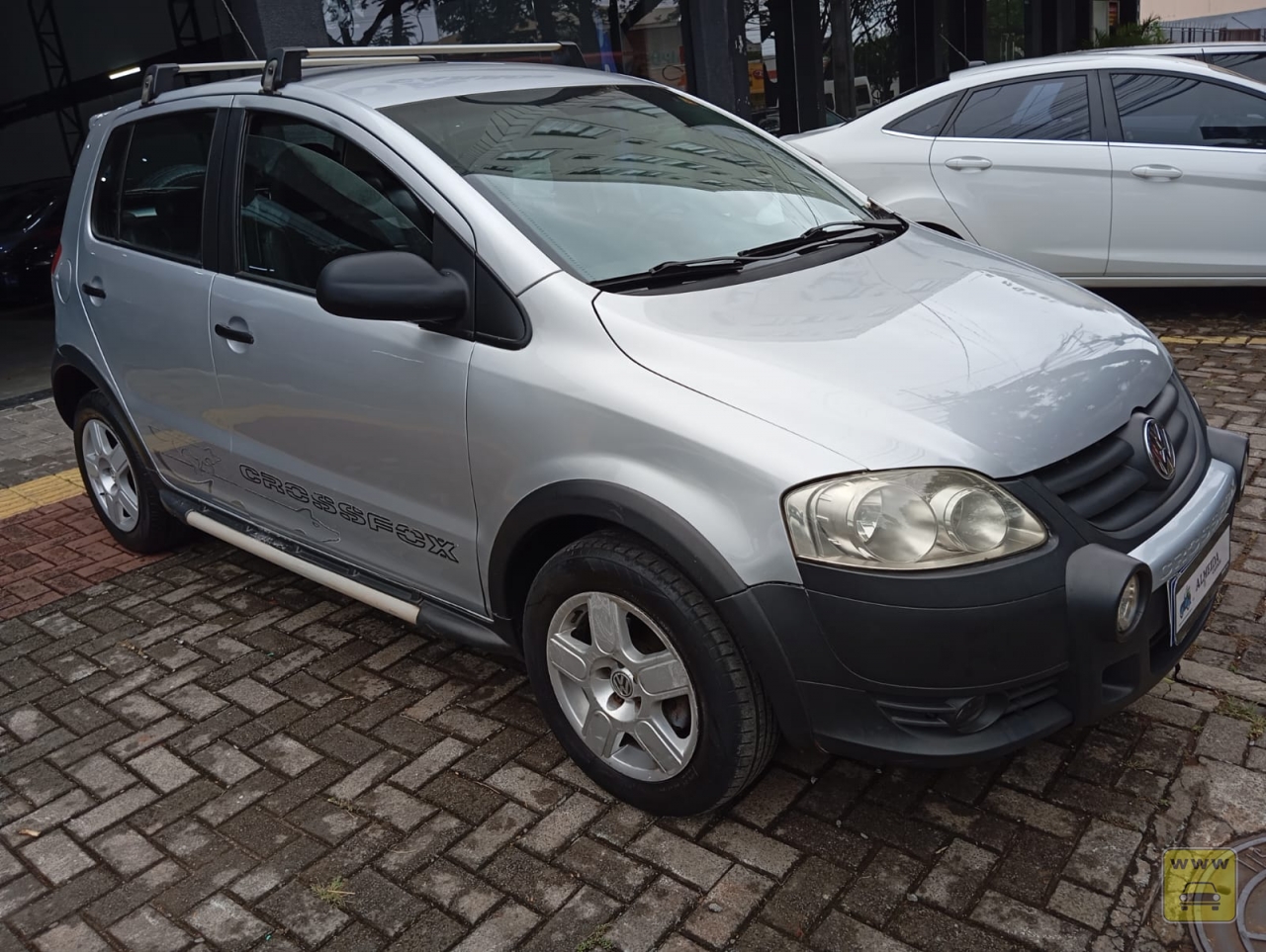 VOLKSWAGEN CROSSFOX. Veículo ALMEIDA CARROS