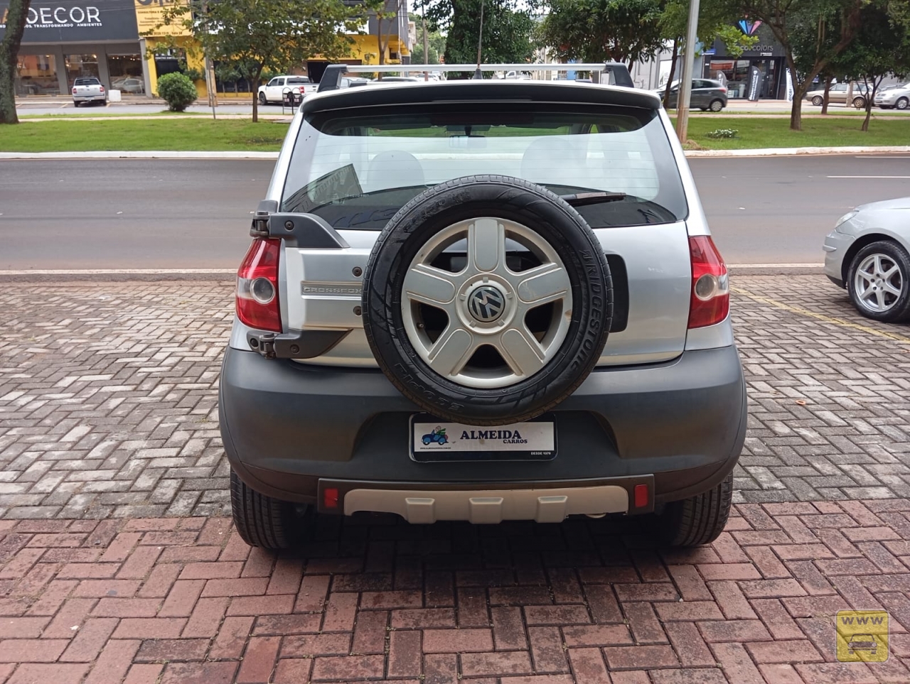 VOLKSWAGEN CROSSFOX. Veículo ALMEIDA CARROS