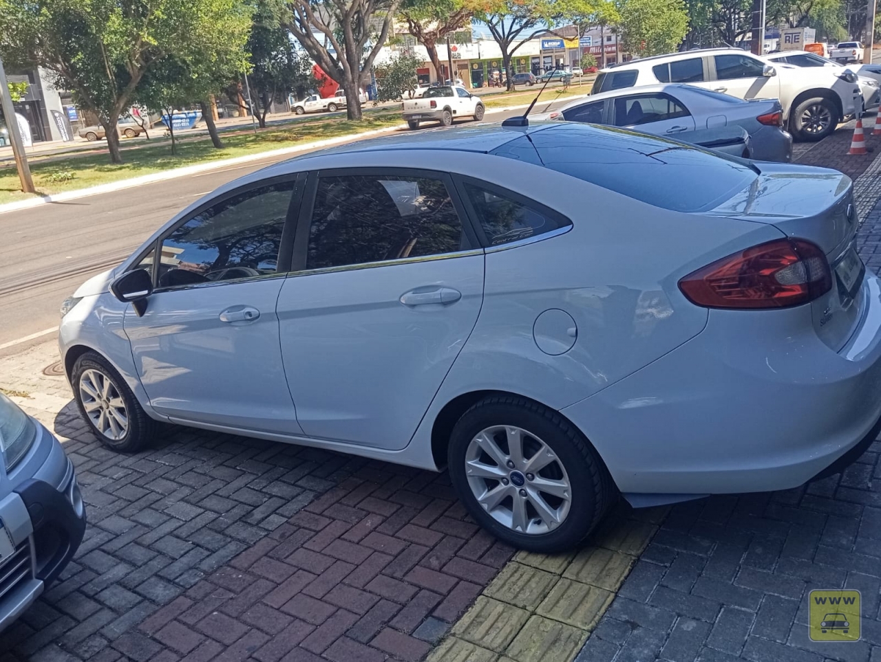 FORD FIESTA SE. Veículo ALMEIDA CARROS