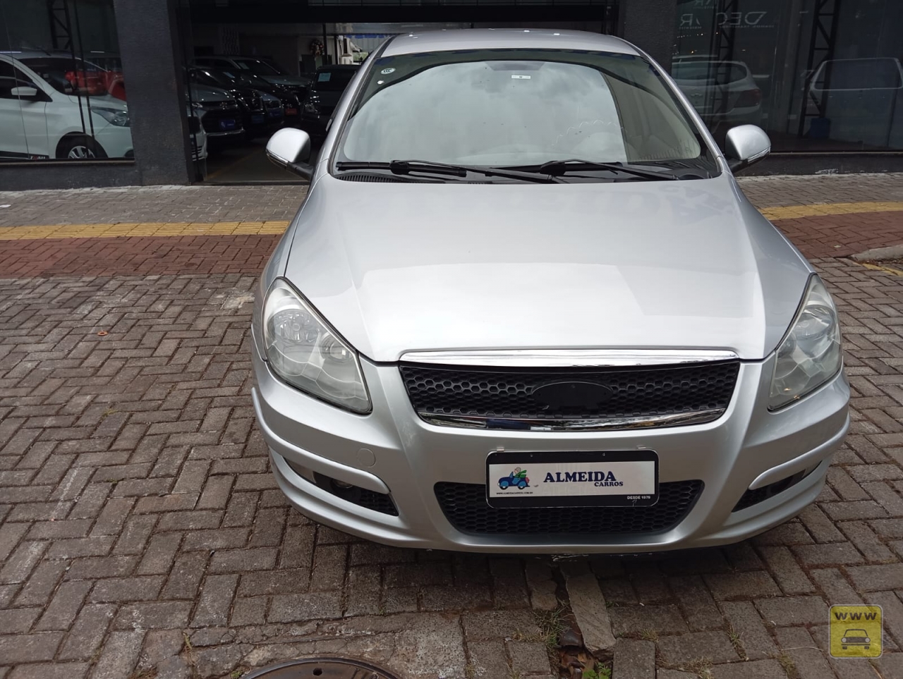 CAOA CHERY CIELO 1.6 HATCH. Veículo ALMEIDA CARROS