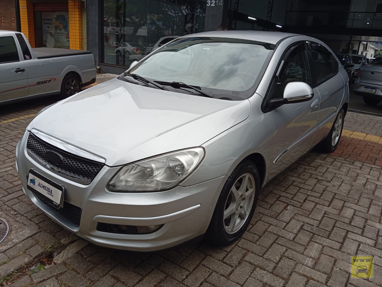 CAOA CHERY CIELO 1.6 HATCH. Veículo ALMEIDA CARROS