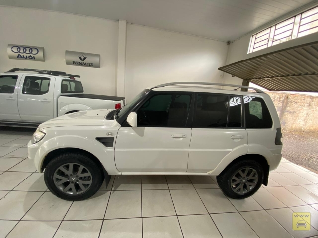 Seminovo: MITSUBISHI PAJERO TR4 FL 2WD HP