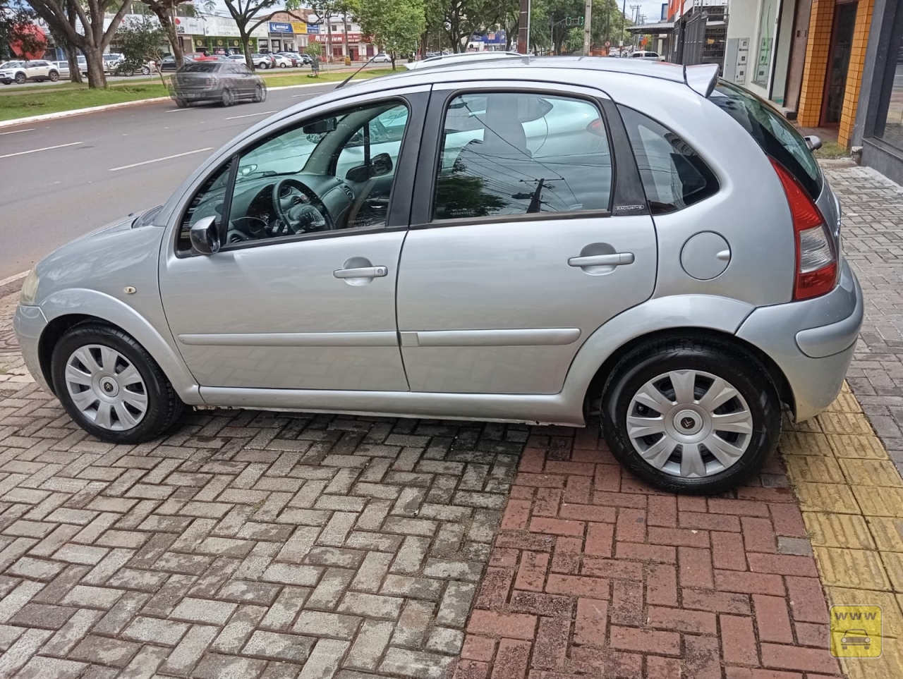 CITROEN C3 EXCLUSIVE 1.4. Veículo ALMEIDA CARROS