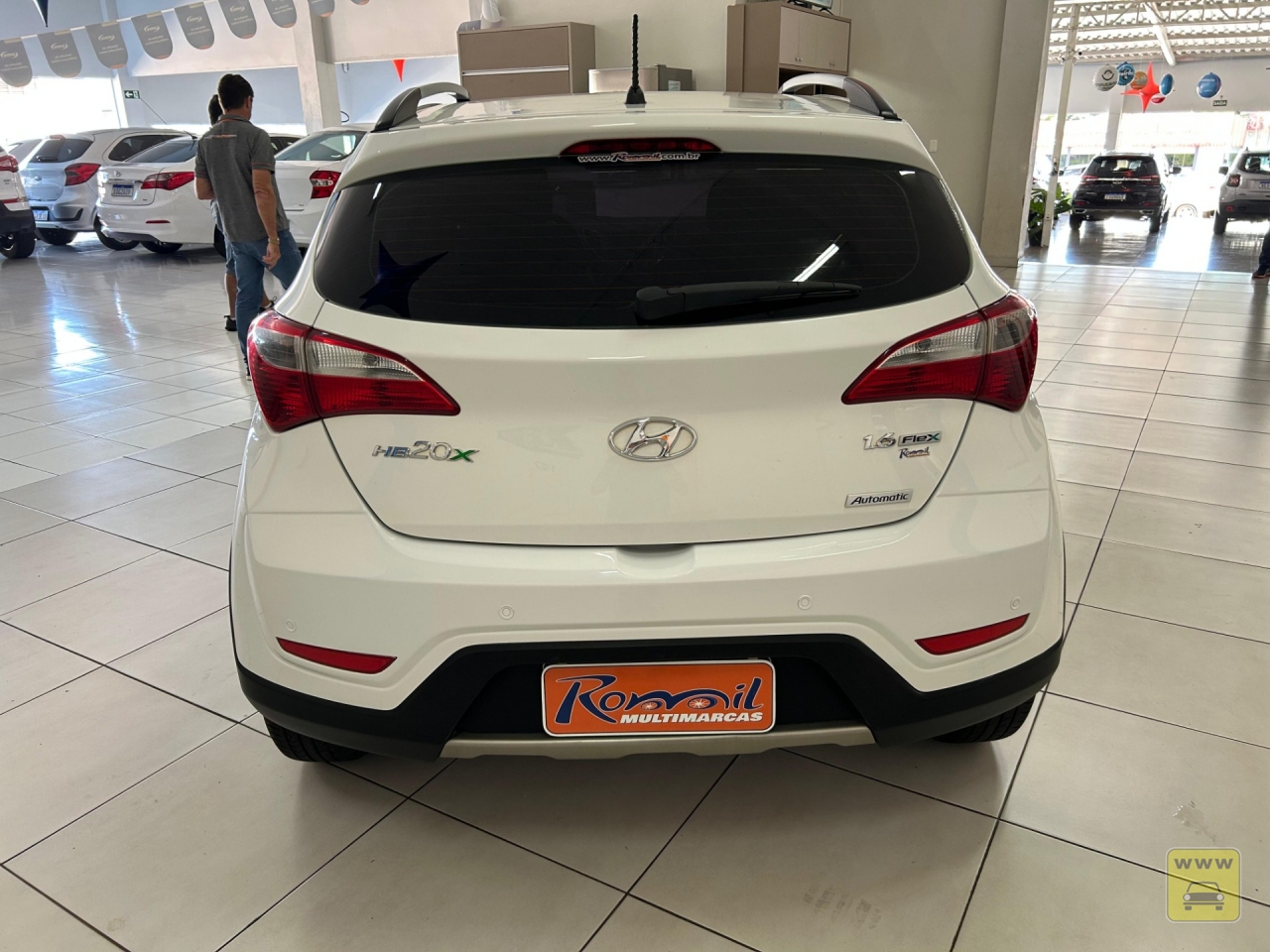 HYUNDAI HB20X 1.6 16V STYLE FLEX 4P AUTOMÁTICO