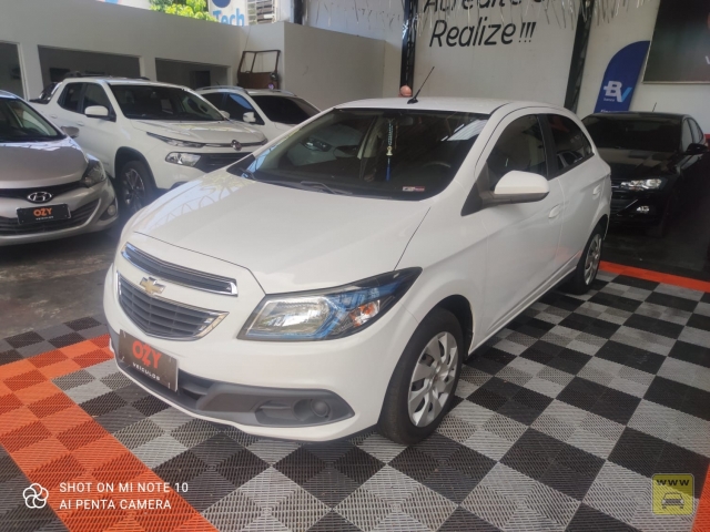 CHEVROLET ONIX 1.4 LT 15/15 | Ozy Veículos | Portal OBusca