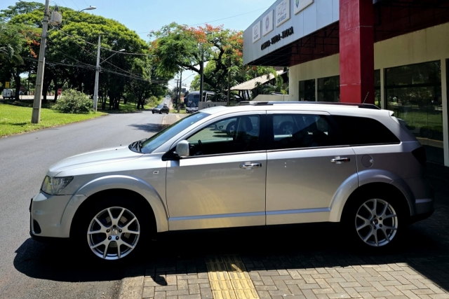 DODGE JOURNEY R/T 3.6 13/14 | GUSSOLI VEICULOS | Portal OBusca