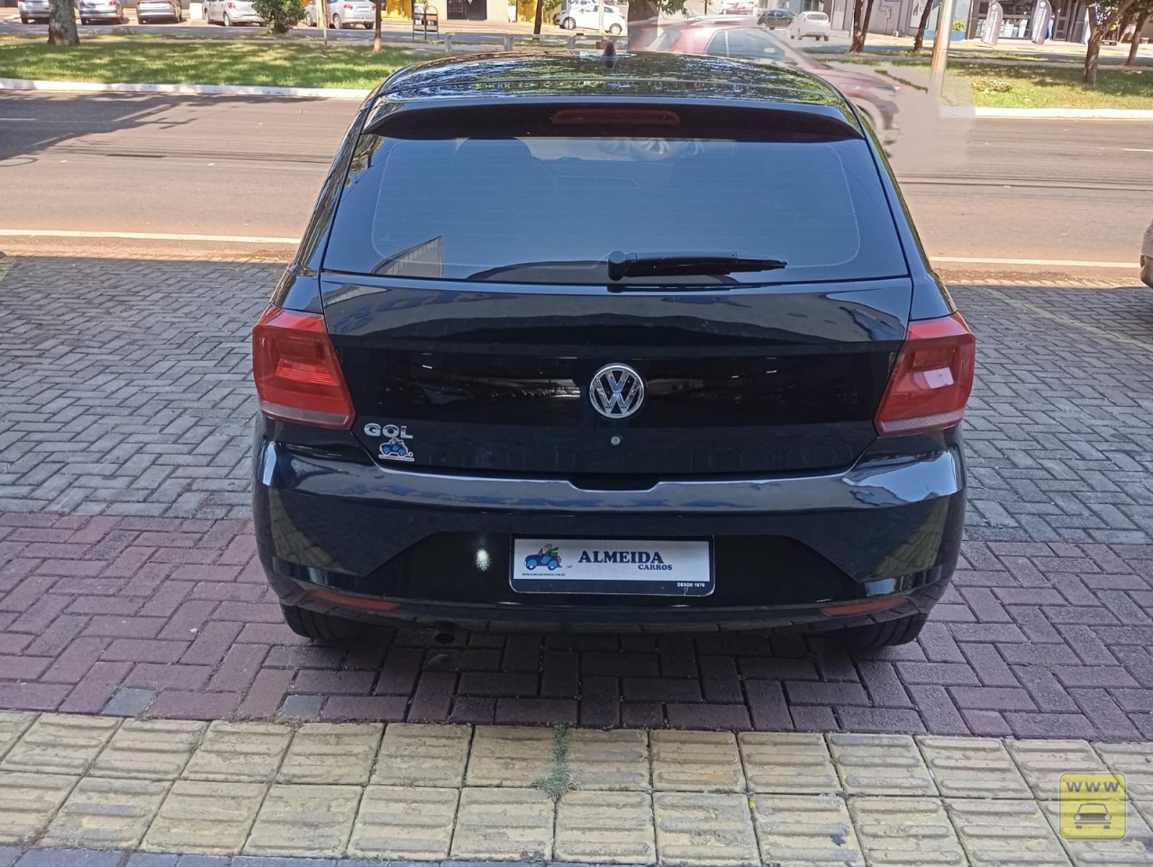 VOLKSWAGEN GOL TRENDLINE 1.0. Veículo ALMEIDA CARROS