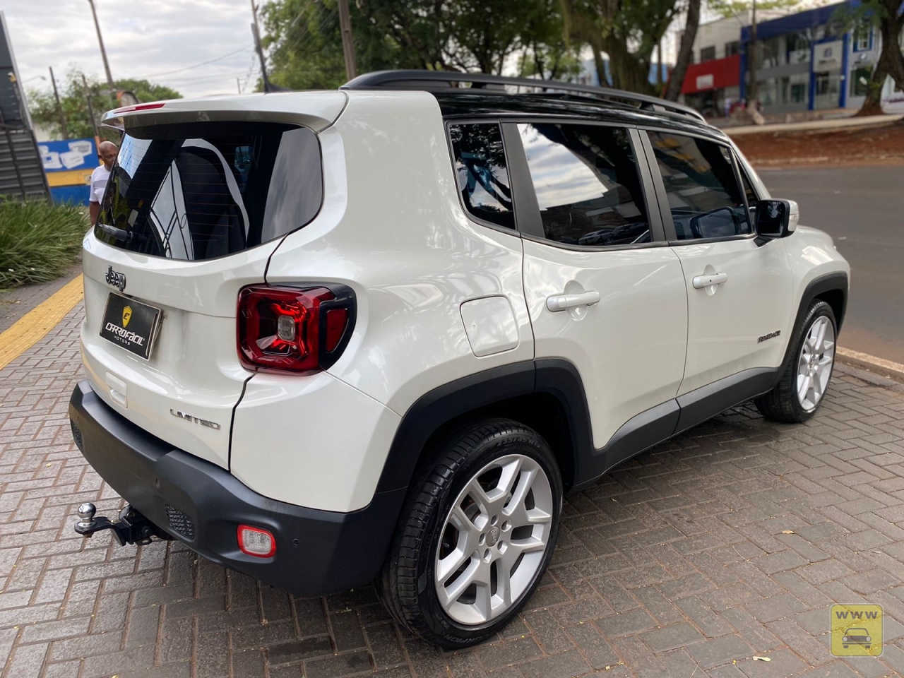 JEEP RENEGADE LIMITED AT