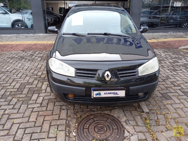 RENAULT MEGANE EXPR 1.6 10/11 | Almeida Carros | Portal OBusca