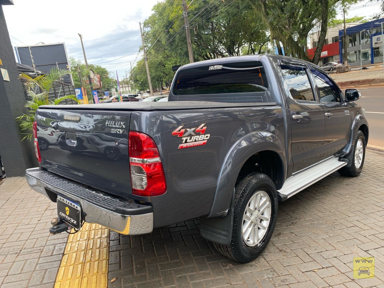 TOYOTA HILUX CD 4X4 SRV